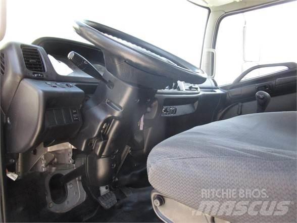 Hino 338 Vakuumski tovornjaki