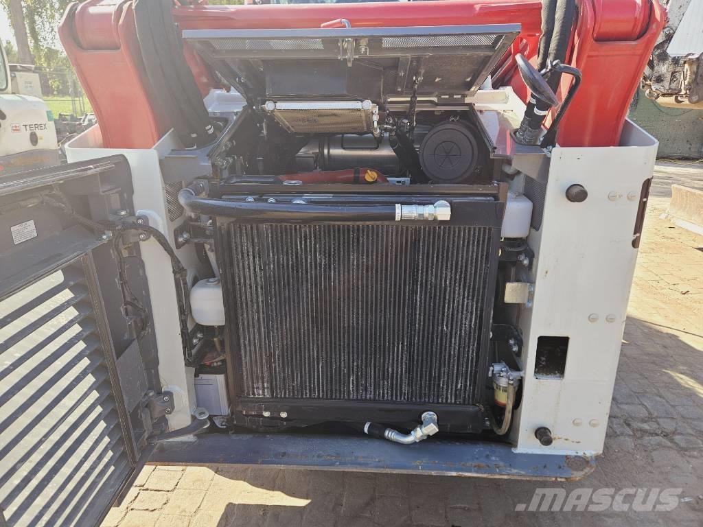 Takeuchi TL12 Nakladalci goseničarji