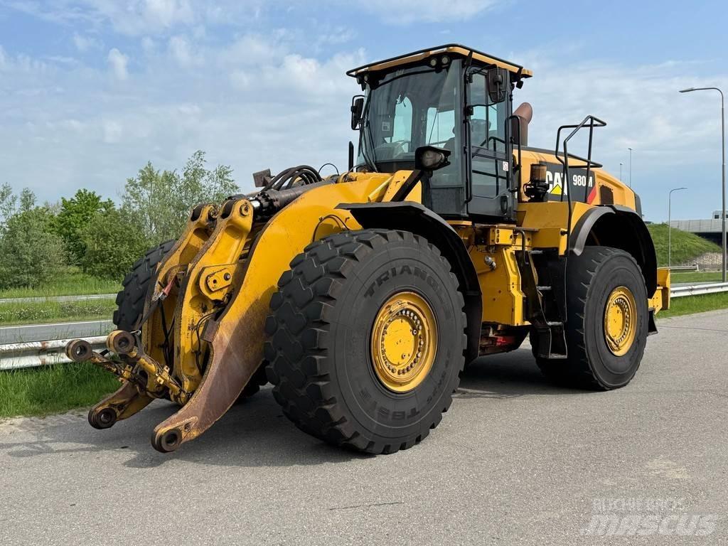 CAT 980M Kolesni nakladalci