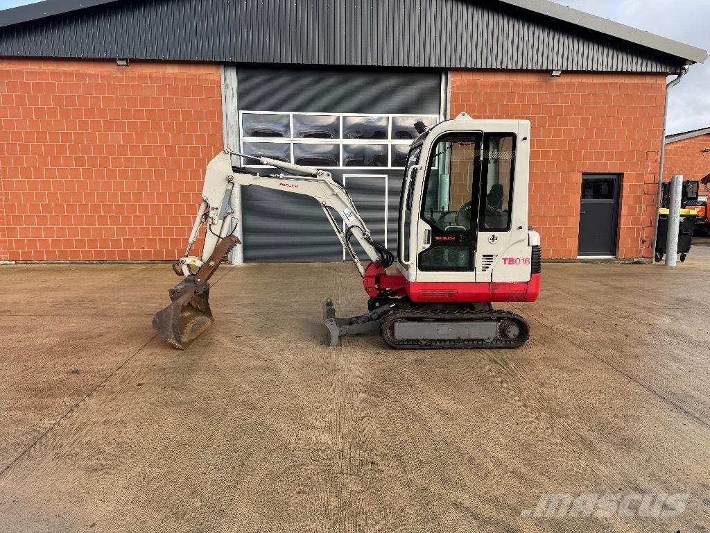 Takeuchi TB 016 Mini bagri <7t