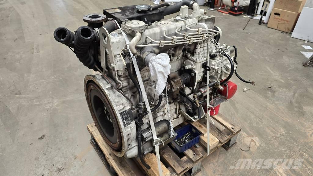 Kubota F2803 Motorji