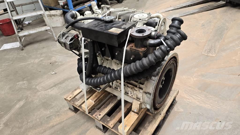 Kubota F2803 Motorji