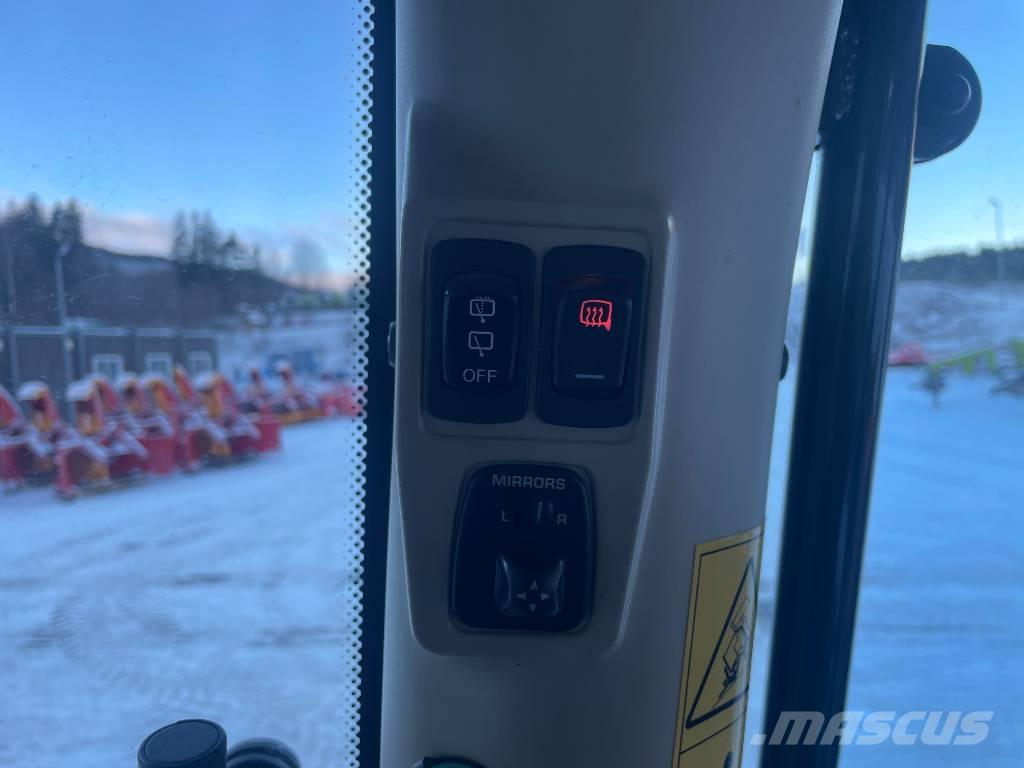 Massey Ferguson 7718 Traktorji