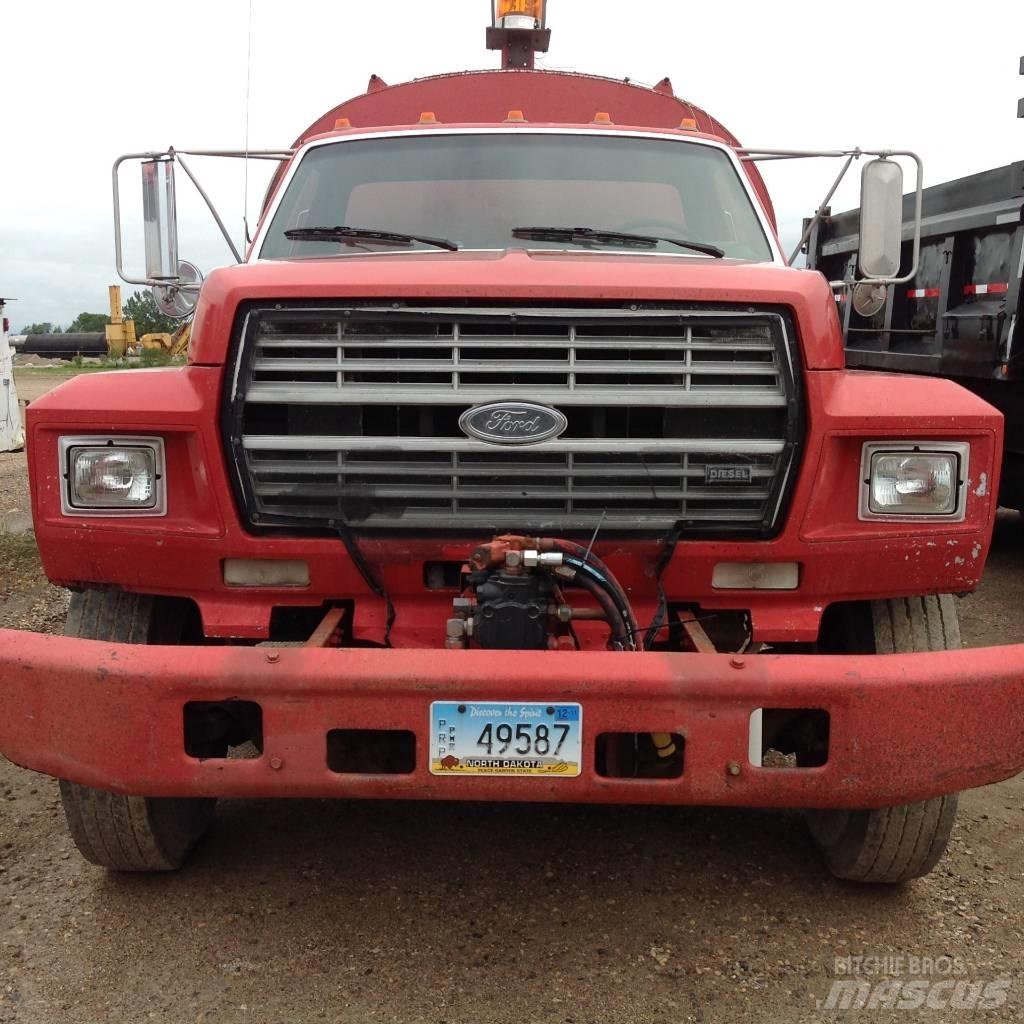 Ford F 700 Avtomešalci za beton