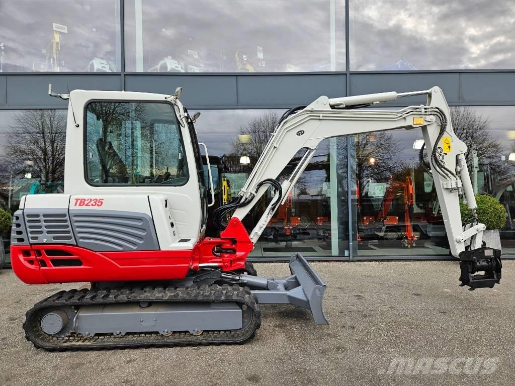 Takeuchi TB 235 Mini bagri <7t