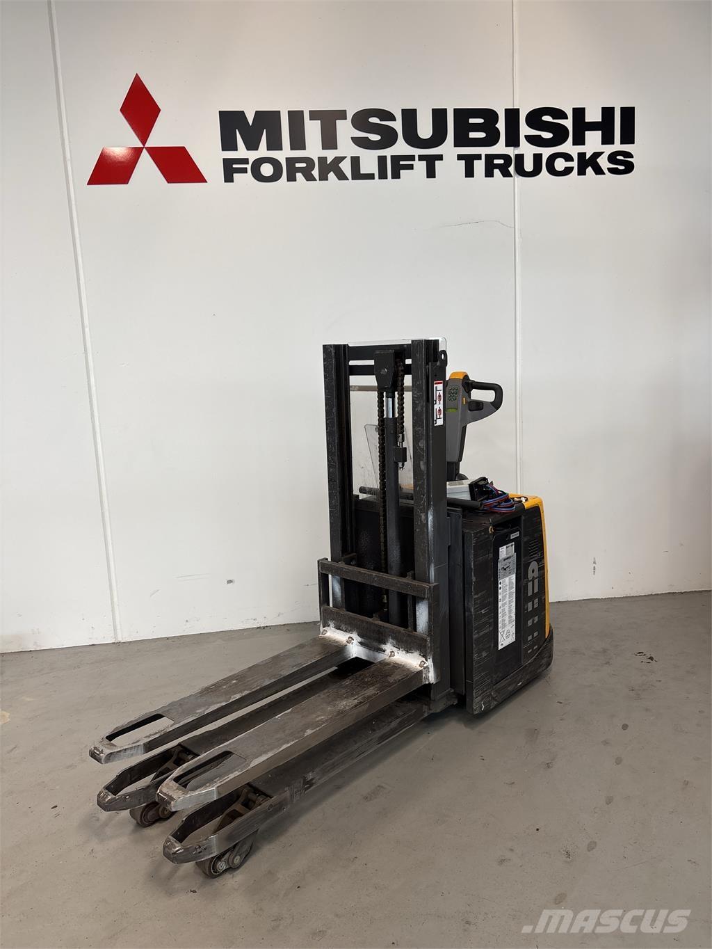 Atlet PDP200 Samopogonski ročni viličarji