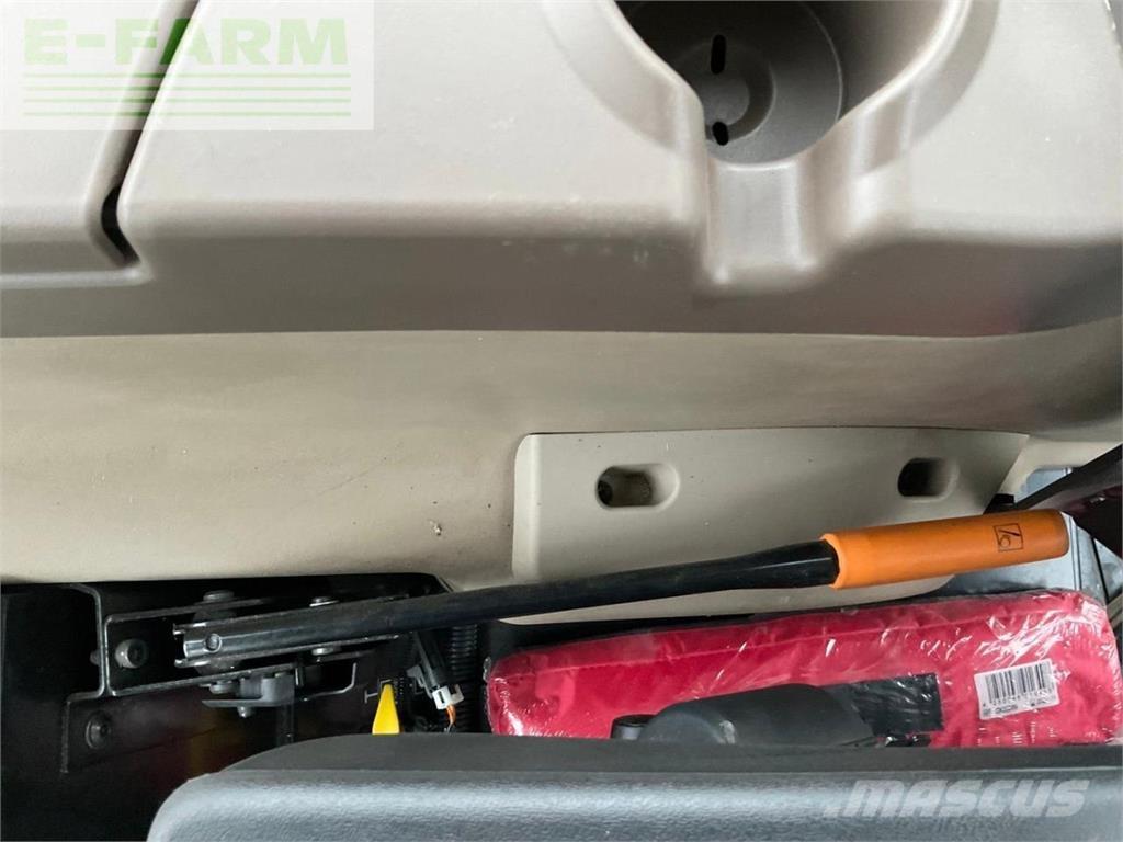 John Deere 5058E Traktorji