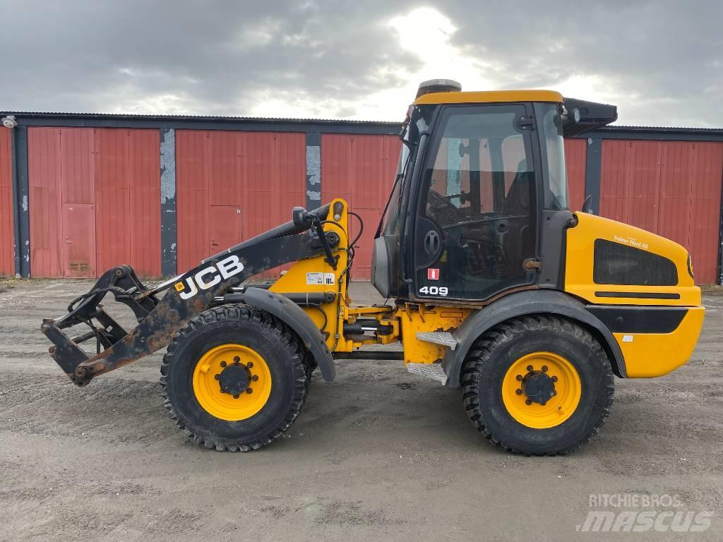 JCB 409 Kmetijski teleskopski nakladalci