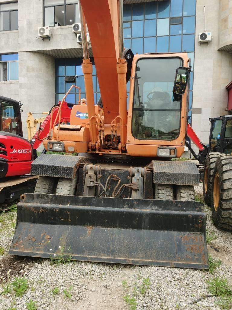 Doosan DH 210 W-7 Bagri na kolesih