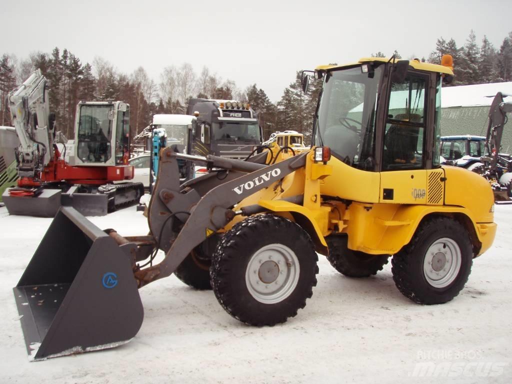 Volvo L 30 B Pro Kolesni nakladalci