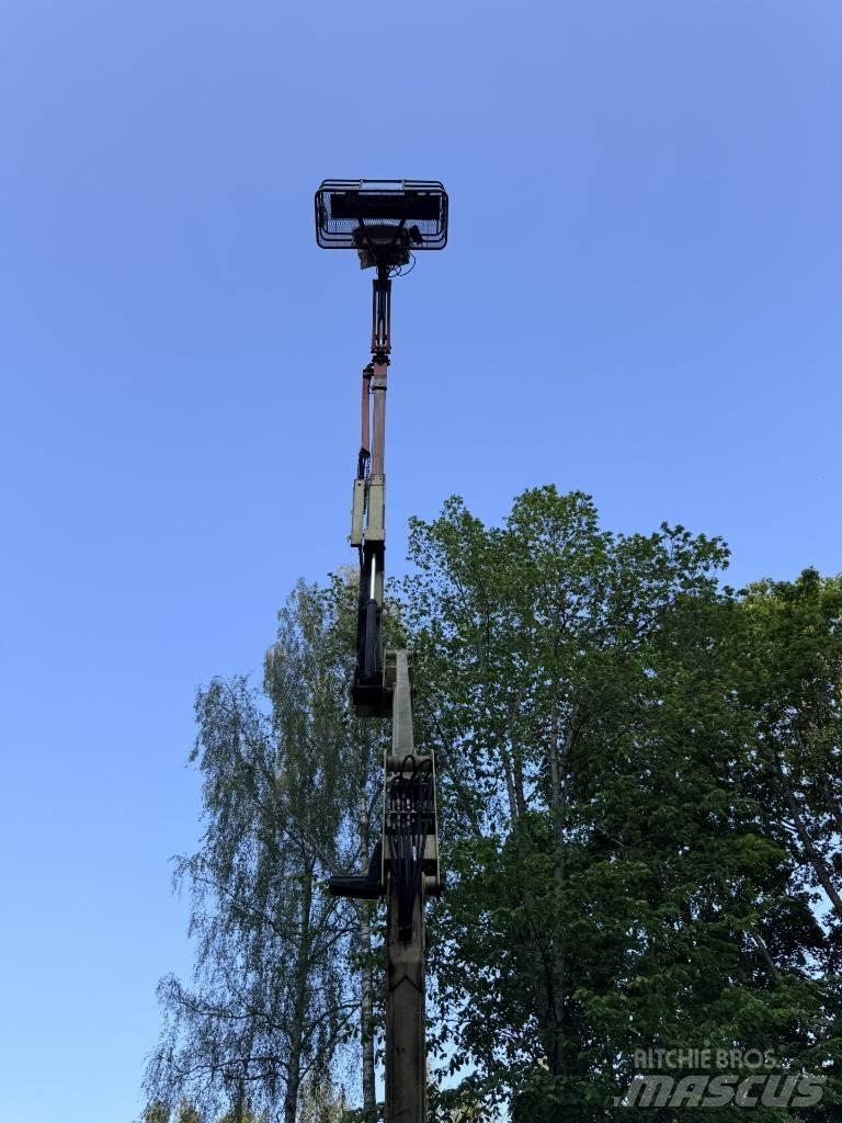 JLG 450 AJ Zglobne dvižne ploščadi