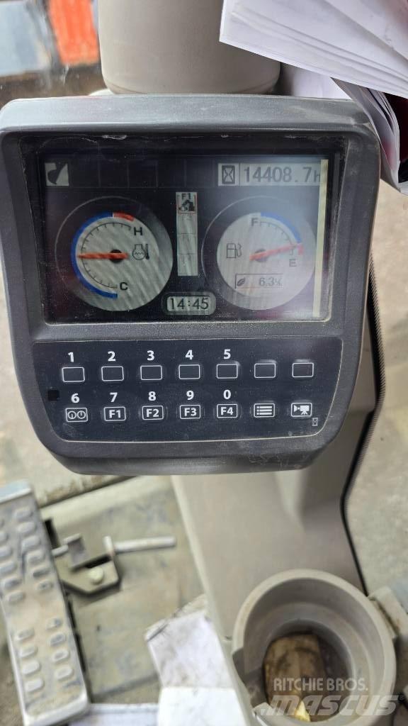 Hitachi ZX225USRLC-3 Bagri goseničarji