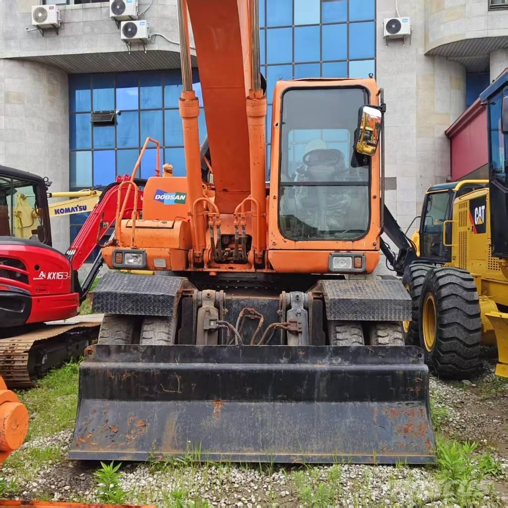 Doosan DH 210 W-7 Bagri na kolesih