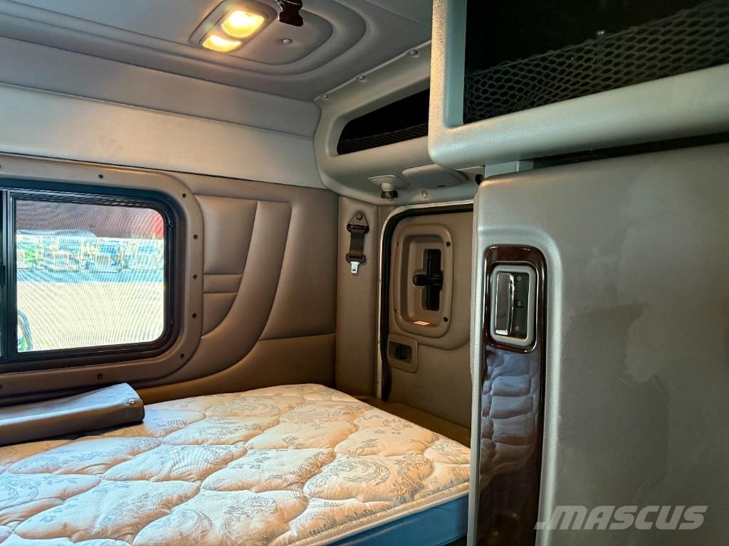 Peterbilt 389 Vlačilci