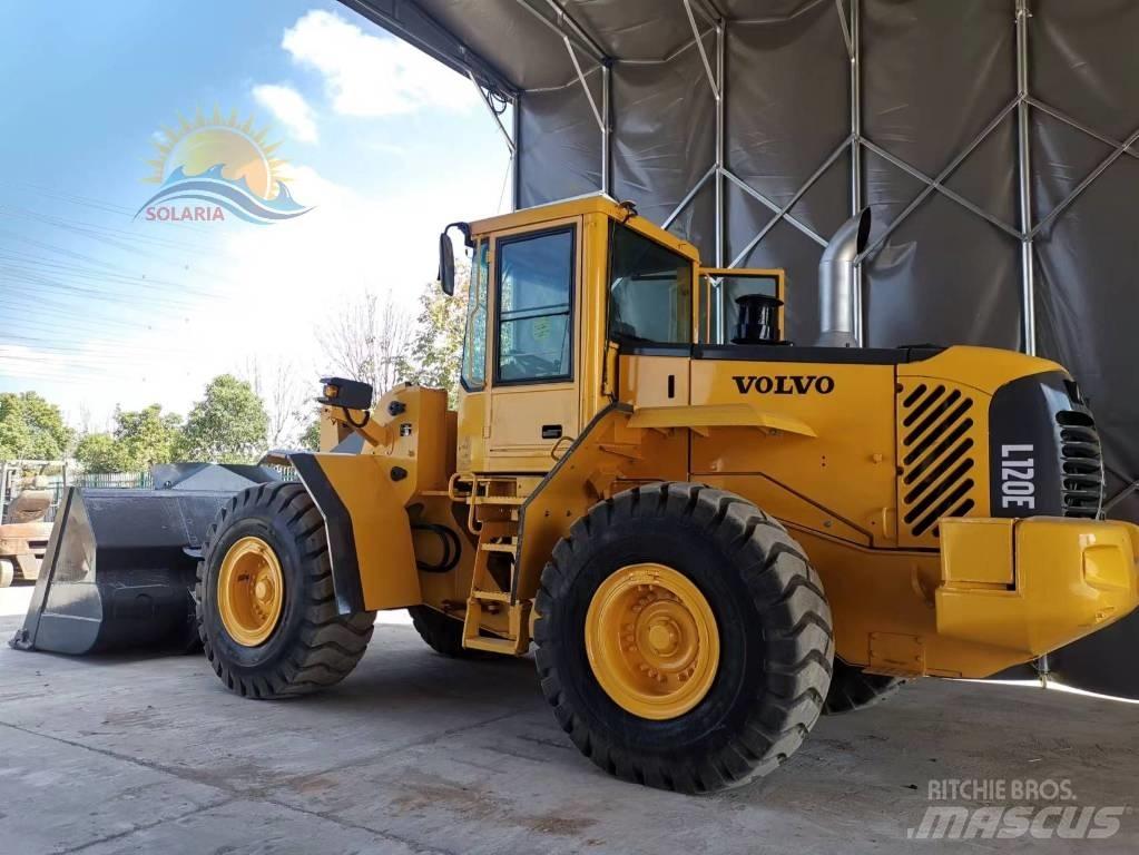 Volvo L 120 E Kolesni nakladalci