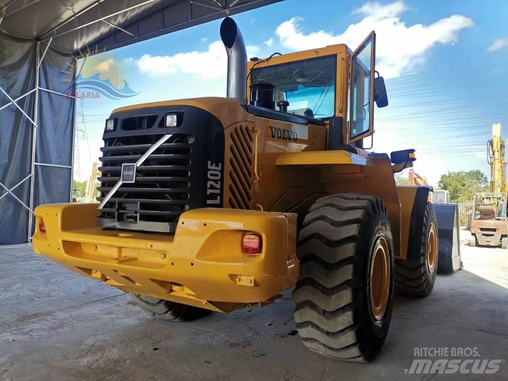 Volvo L 120 E Kolesni nakladalci