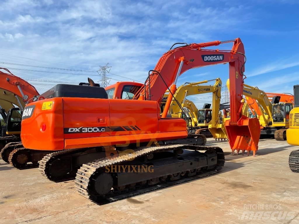 Doosan 300LC Bagri goseničarji