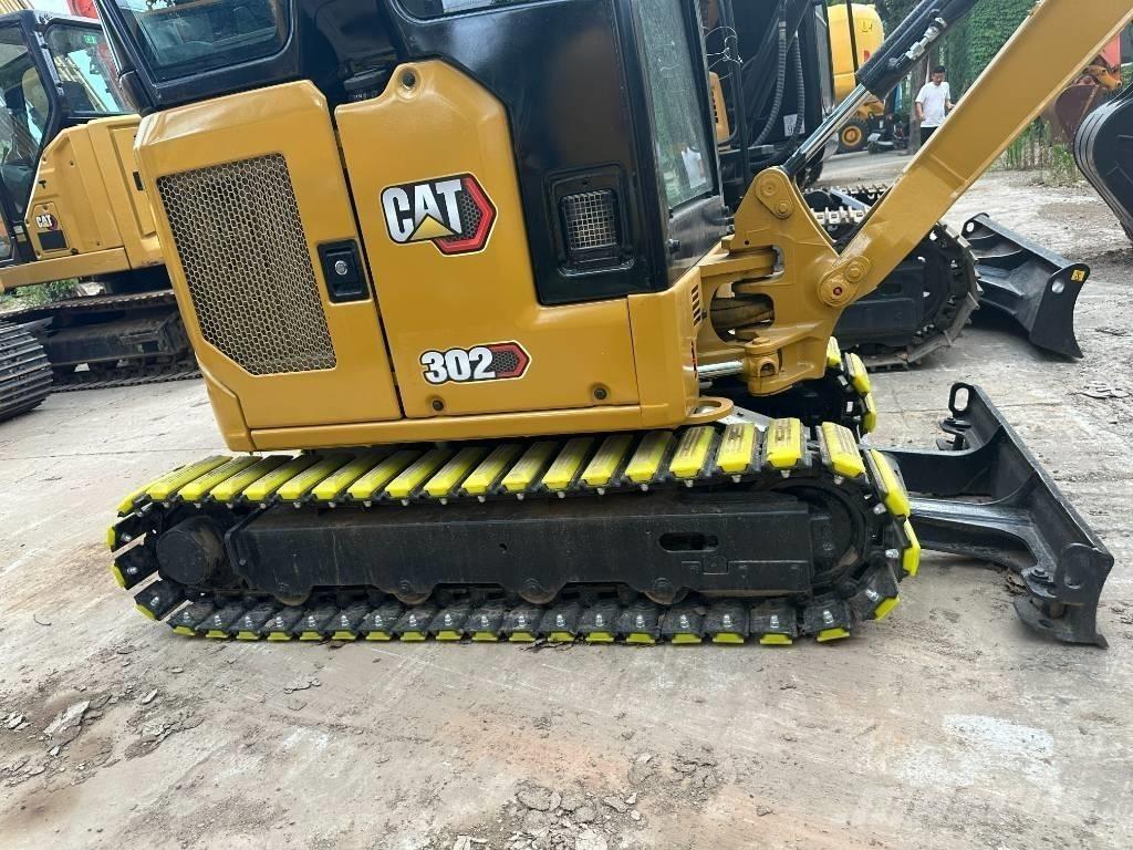 CAT 302 Mini bagri <7t