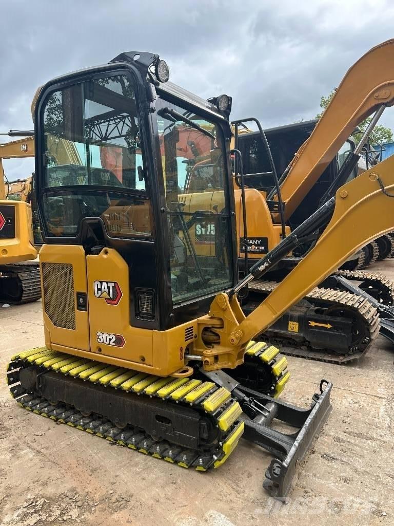 CAT 302 Mini bagri <7t