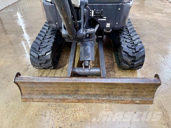Bobcat E26 Mini bagri <7t