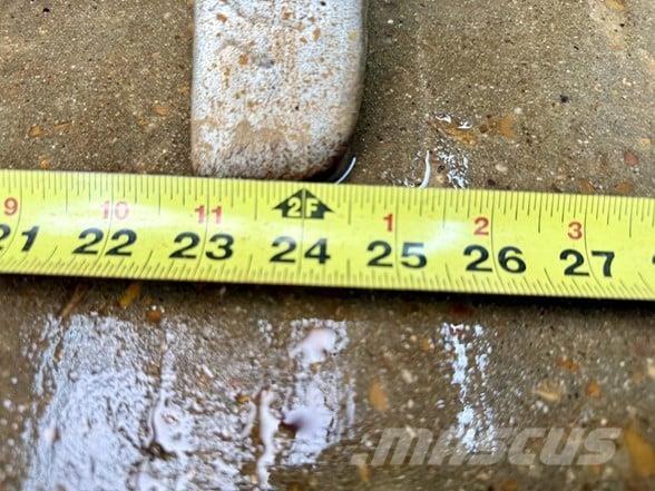 Bobcat E60 Bagri goseničarji