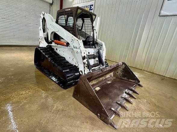 Bobcat T300 Skid steer mini nakladalci