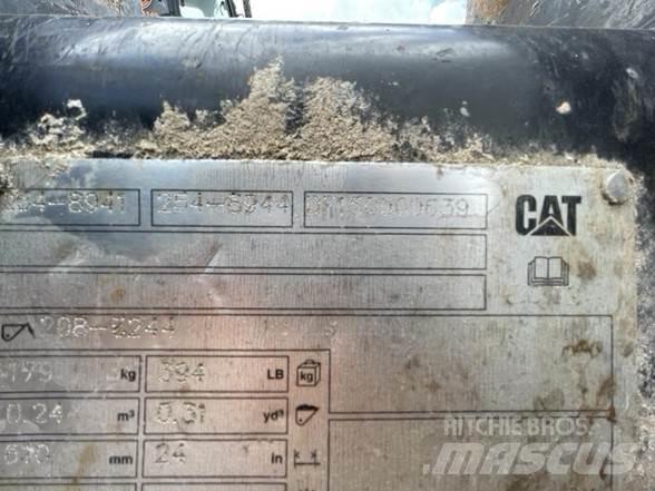 CAT 2548941 Žlice