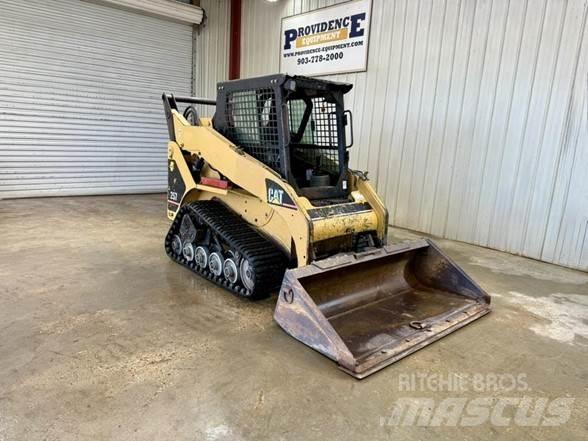 CAT 257 Skid steer mini nakladalci