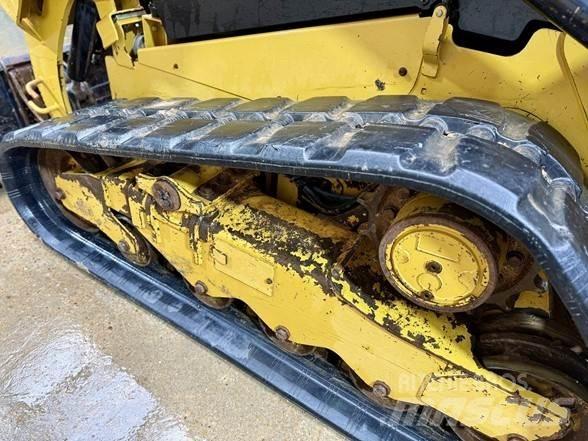 CAT 259D3 Skid steer mini nakladalci