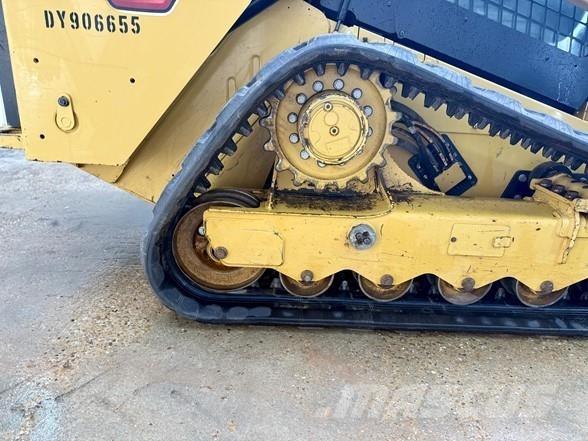 CAT 299D3 Skid steer mini nakladalci