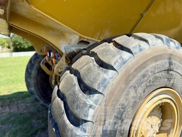 CAT 745 Zglobni demperji