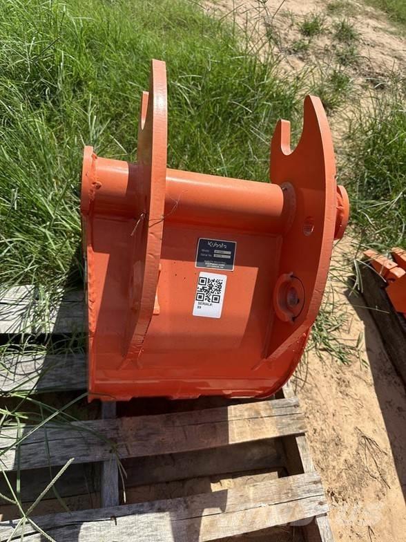 Kubota BT4584 Žlice