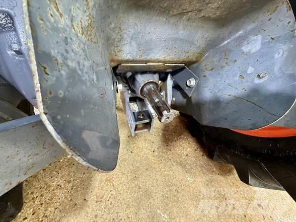 Kubota MX4700 Traktorji