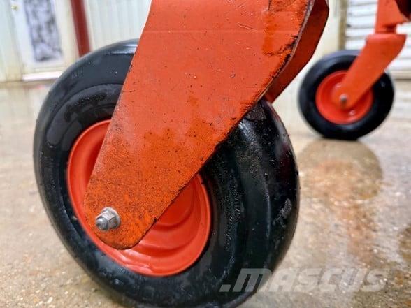 Kubota Z121S Vrtne zero turn kosilnice