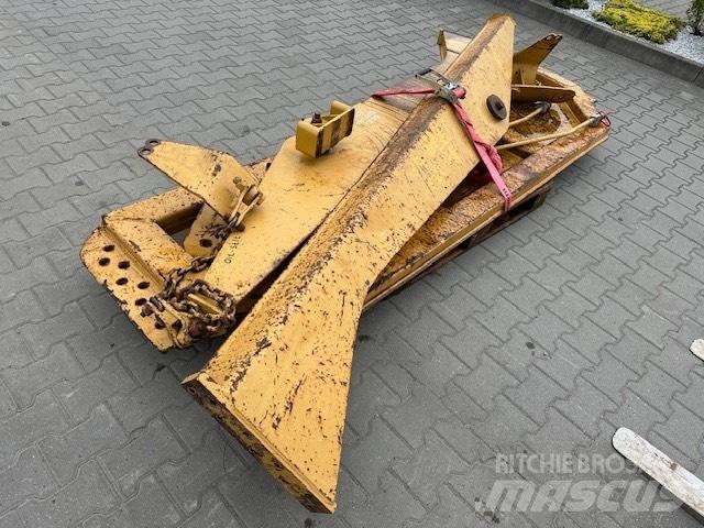 CAT 730 KLAPA KIPRA Podvozje in vzmetenje