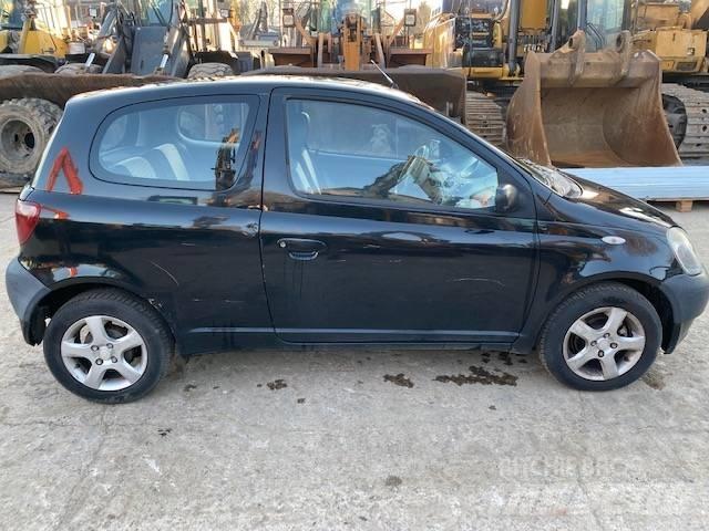 Toyota Yaris Avtomobili