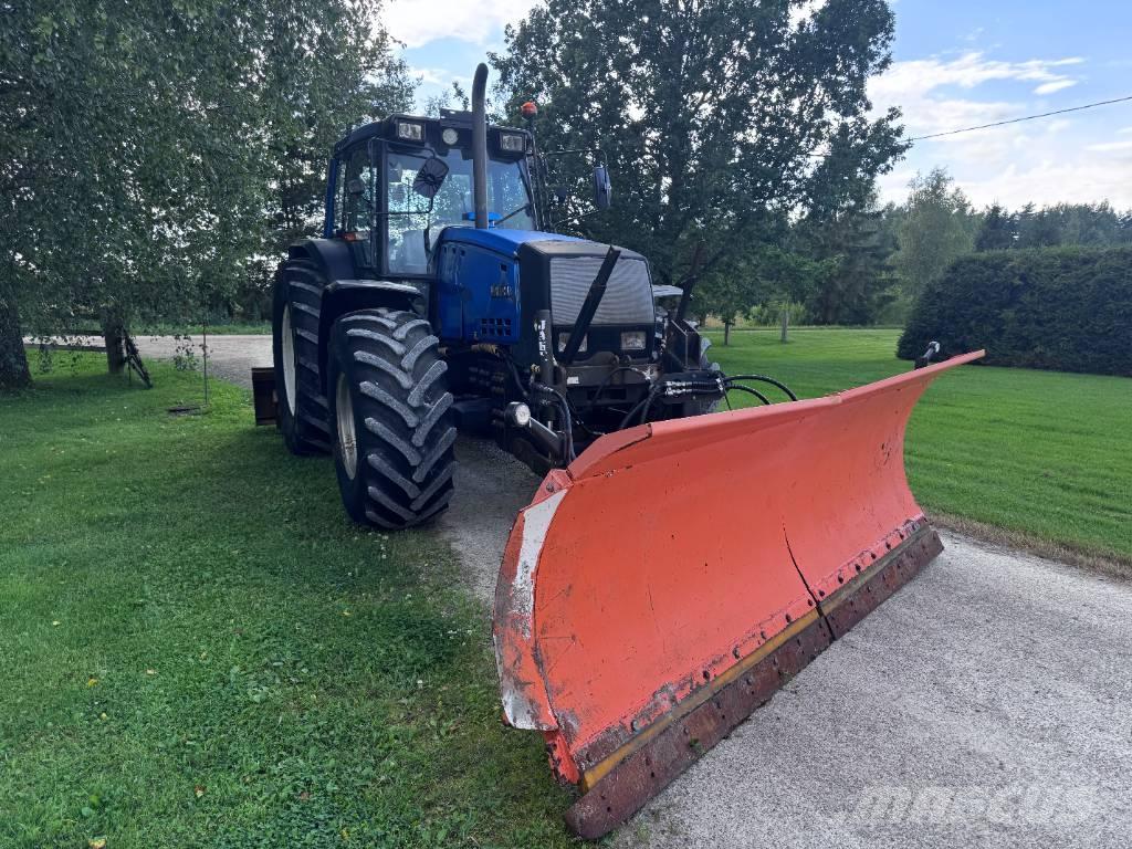 Valtra 8400-4 Traktorji
