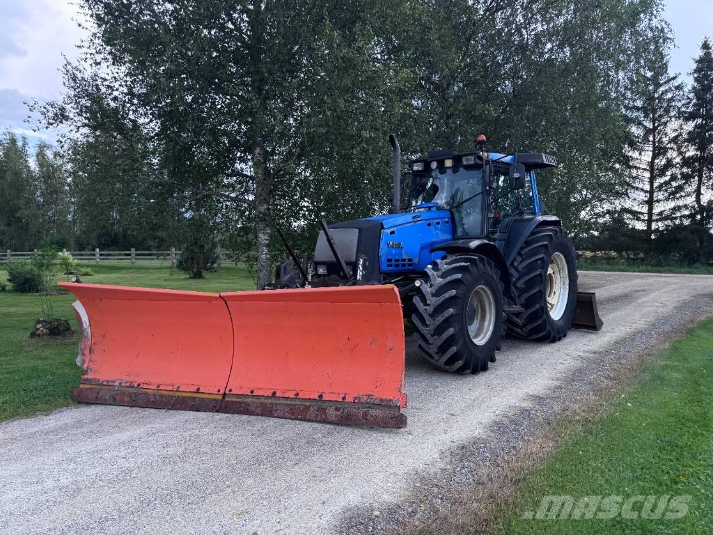 Valtra 8400-4 Traktorji