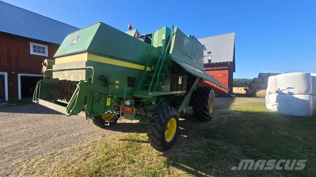 John Deere 1570 Kombajni