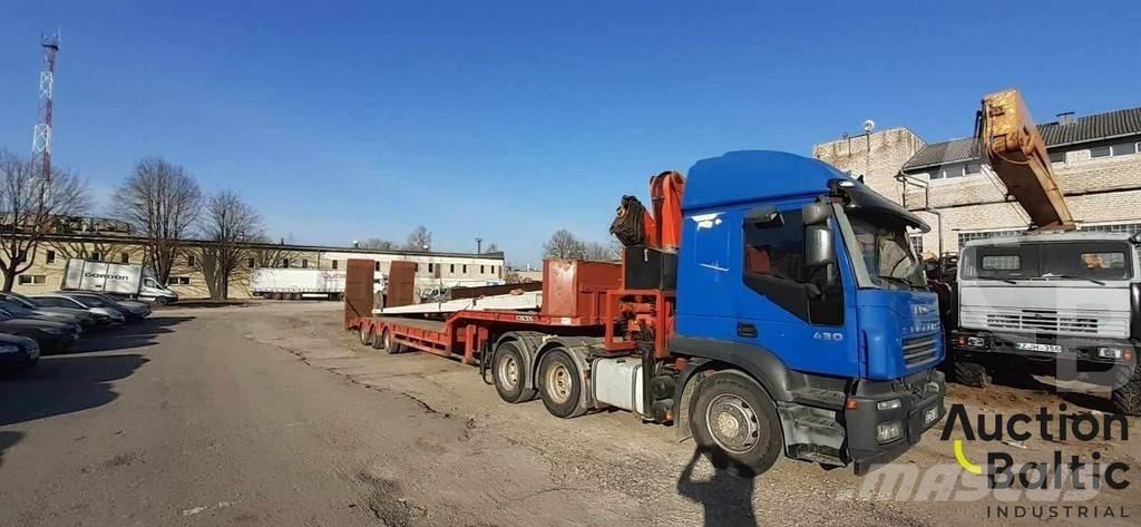 Iveco AS260S43 Vlačilci