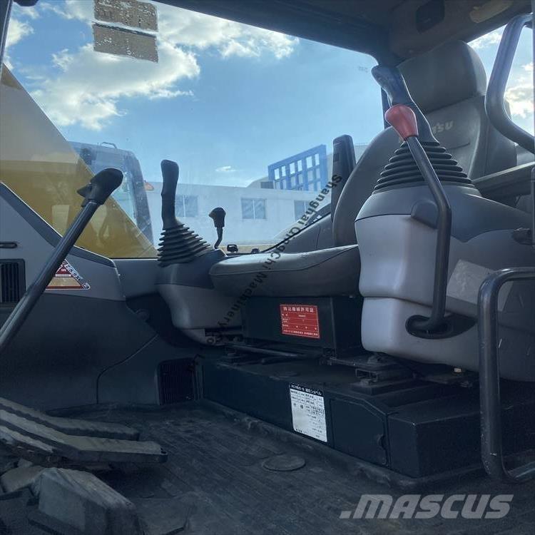 Komatsu 78 Bagri goseničarji