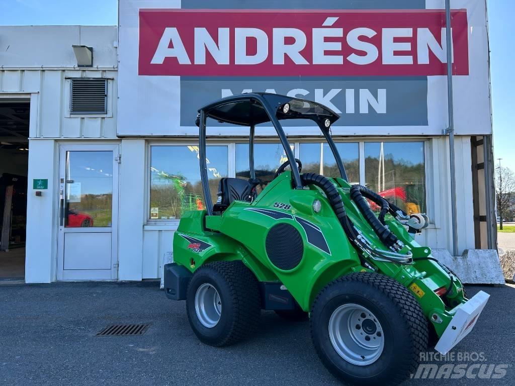 Avant 528 Skid steer mini nakladalci