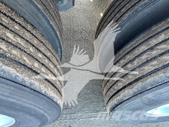 Utility 3000R Hladilne polprikolice