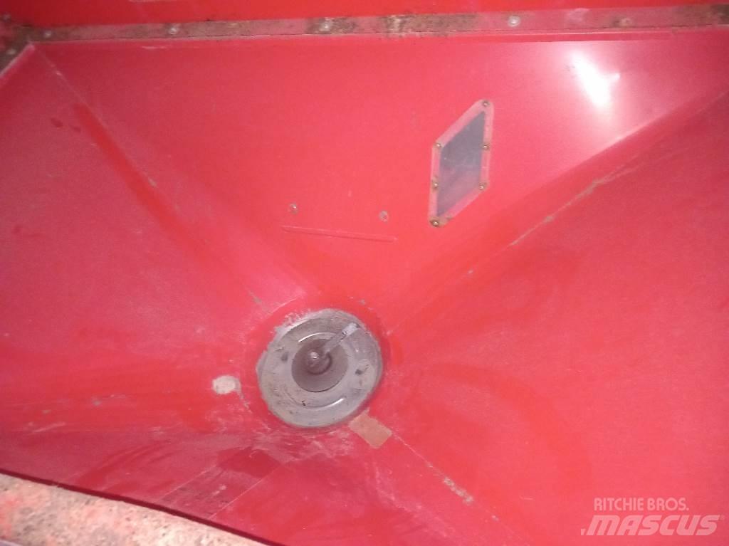 Kuhn MDS 732 M Škropilnice gnojila