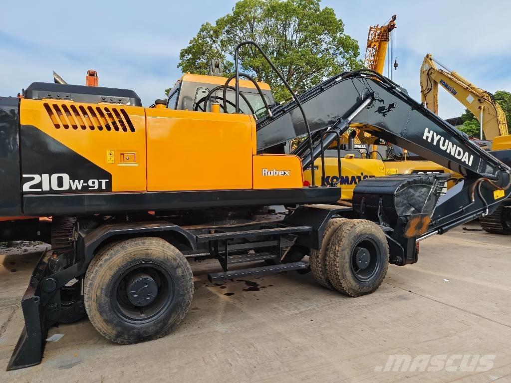 Hyundai r210w-9 Bagri na kolesih