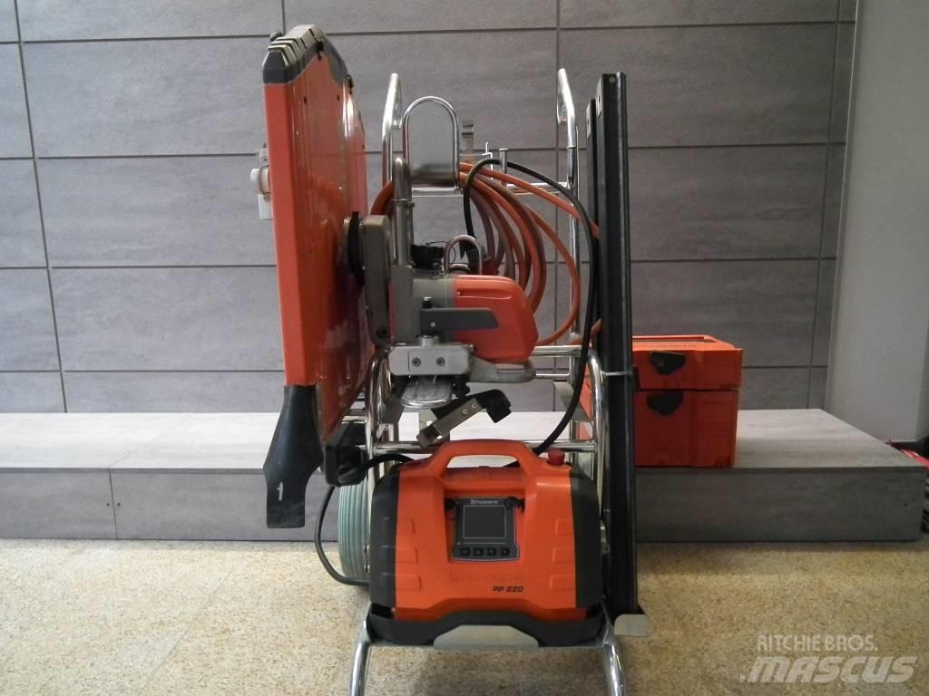 Husqvarna WS220 Žage za kamen in beton