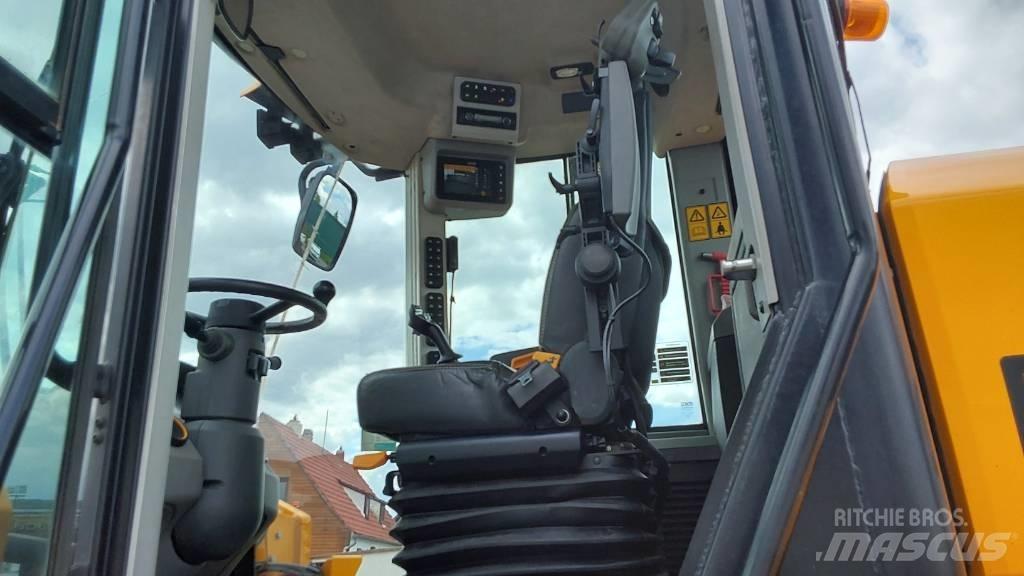 JCB 437 ZX Kolesni nakladalci