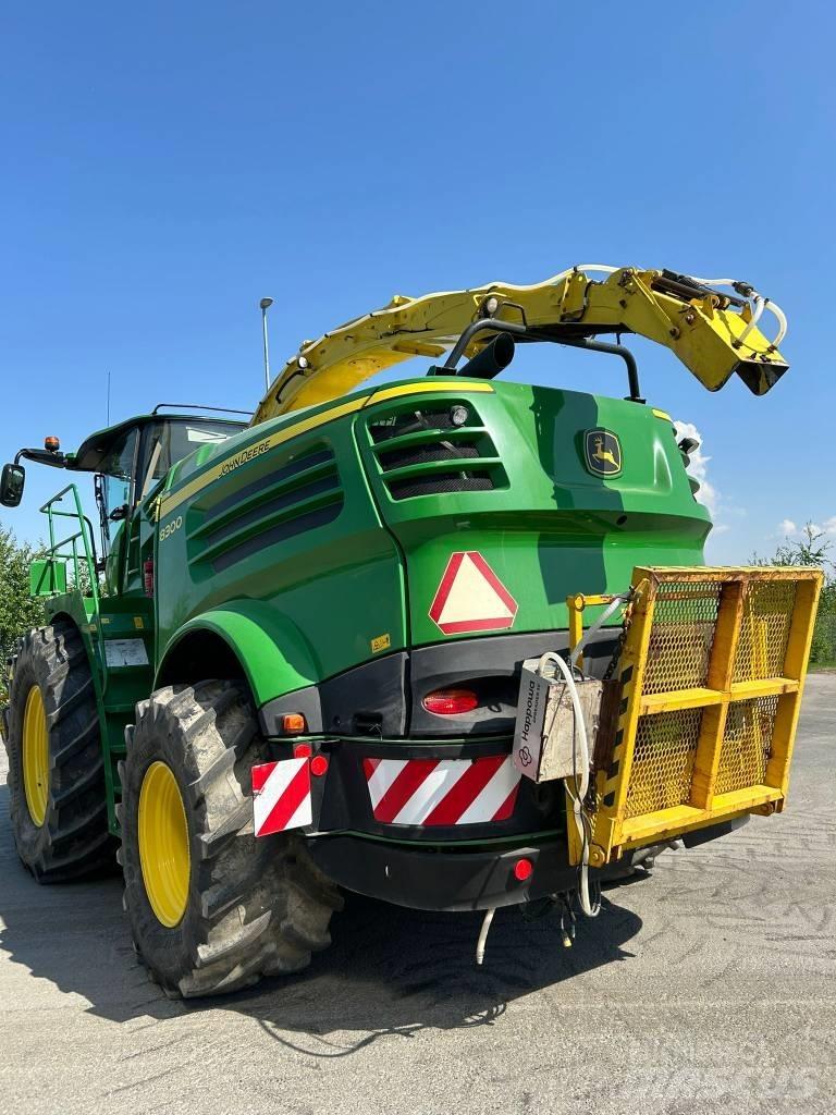 John Deere 8300i Stroji za krmo na lastni pogon