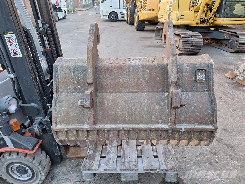 Komatsu PC130-6K Bagri goseničarji