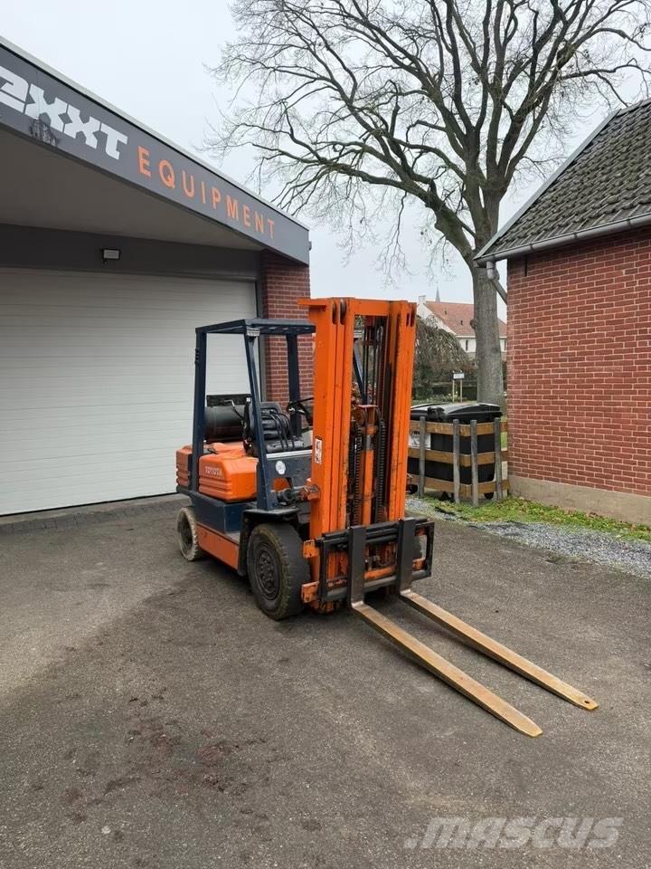 Toyota 42-5 FG 25 Plinski viličarji